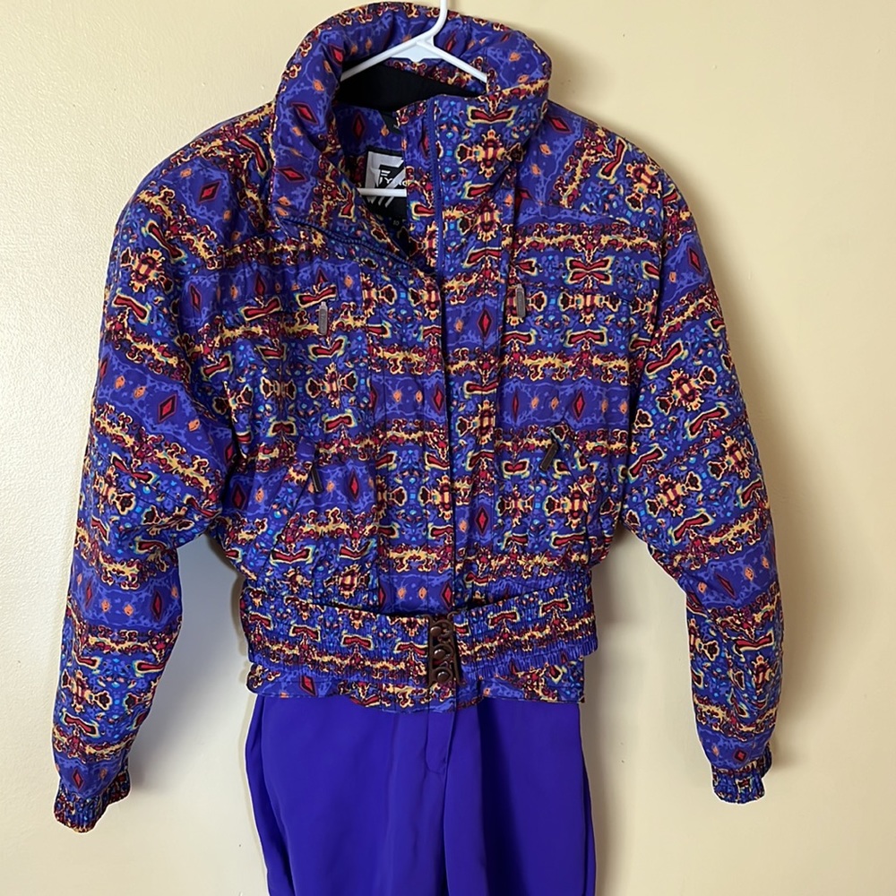 Vintage 70-80’s tie-dye Tyrolia one piece ski suit by Head. Excellent condition.